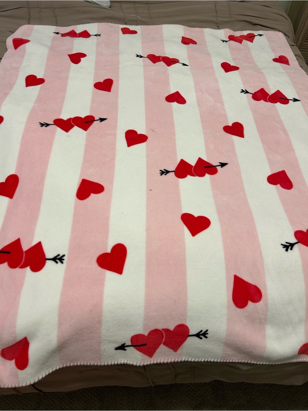 PINK Victoria's Secret Pink & Red Heart Stripe Plush Throw